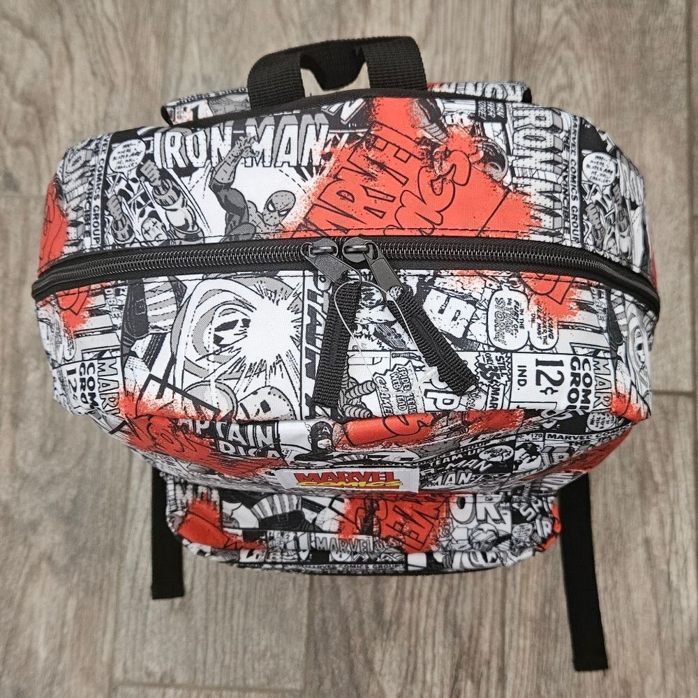 NWOT Marvel Comic Strip Backpack - Picture 8 of 13